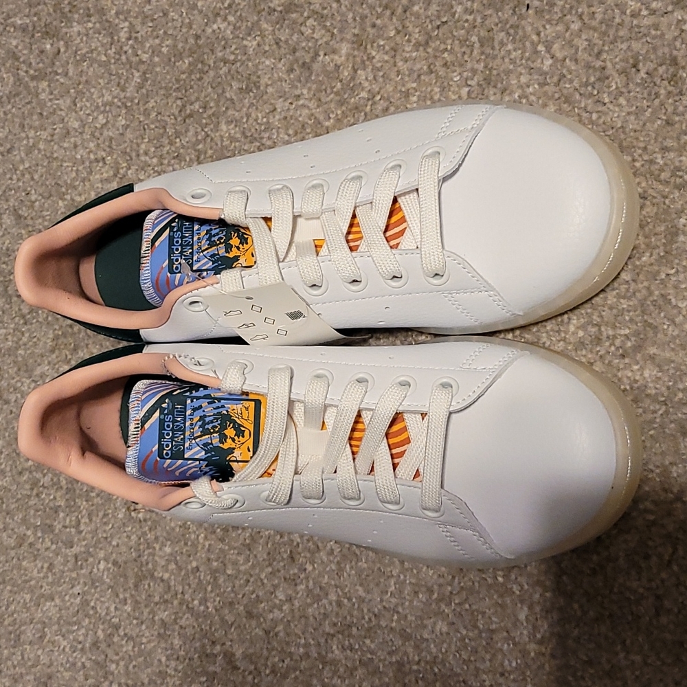 Stan Smith - Picture 3 of 5